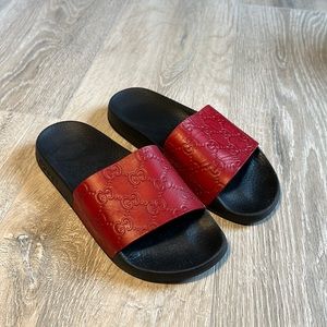 GUCCI SLIDES